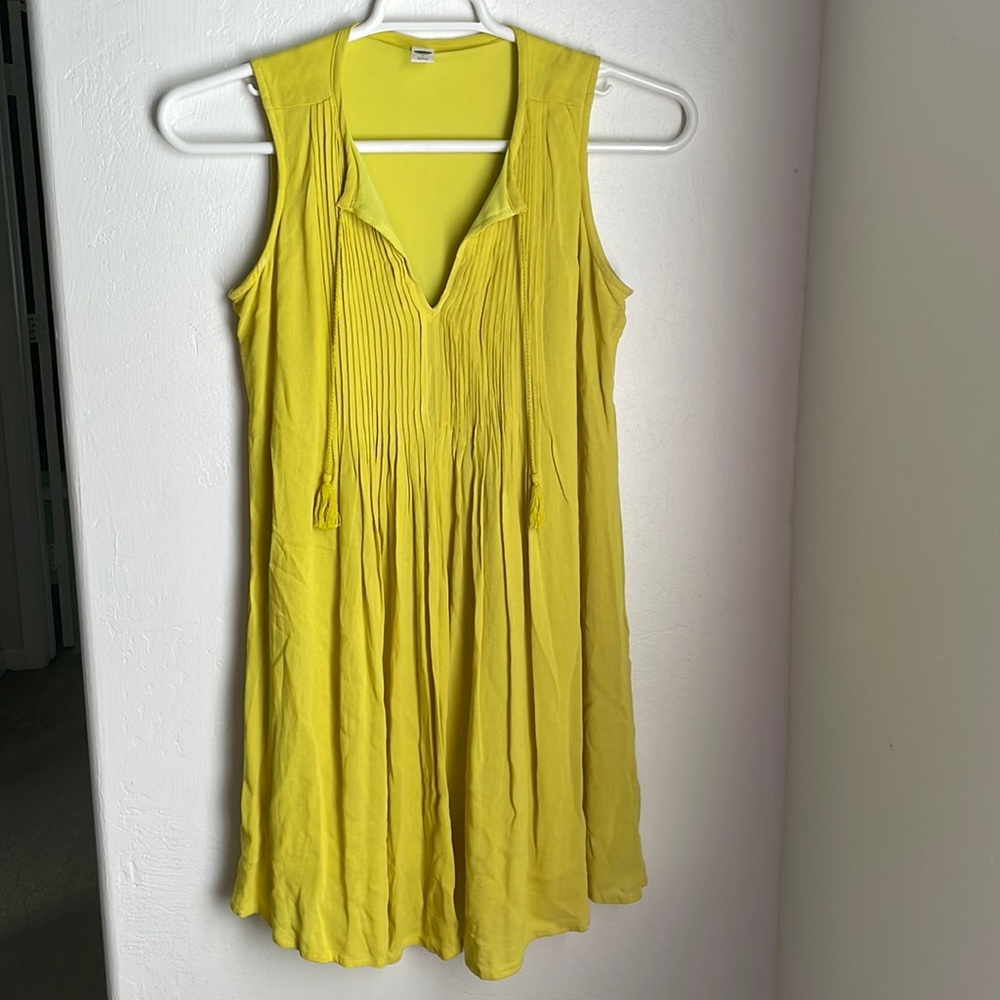 Old Navy Sleeveless Dress